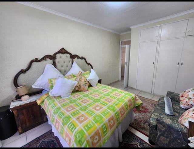 2 BEDROOM TOWNHOUSE FOR SALE IN NEW REDRUTH